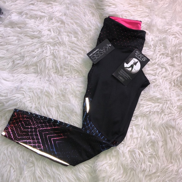 Colored Paint - Picture 3 of 8